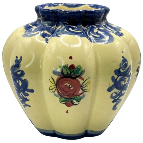 Vestal Alcobaca Vase Hand Painted Blue Flowers Made In Portugal Art Pottery VTG - Picture 3 of 9